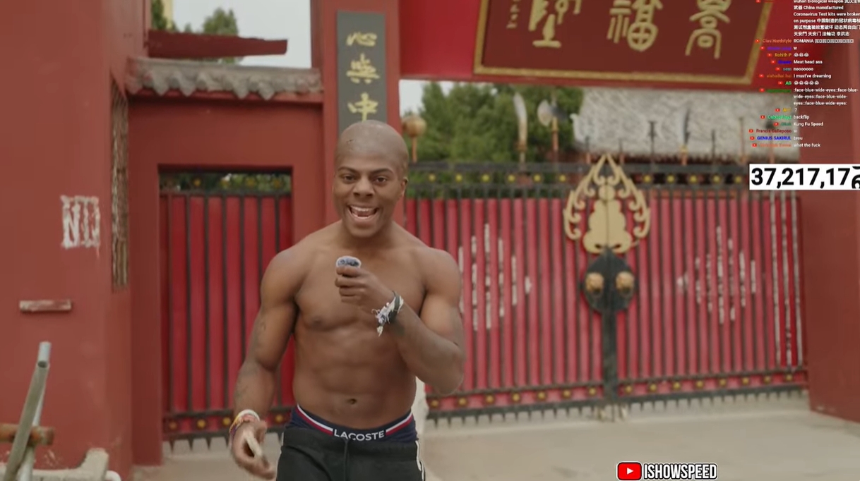  光頭造型！Speed中國行來(lái)到鄭州少林寺，上香拜佛學(xué)功夫