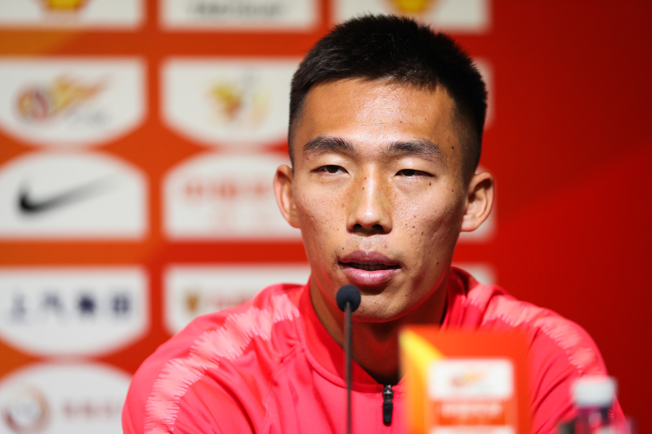  東體：劉小龍已前往西海岸報到 大連方面一直對劉祝潤、賀慣有意
