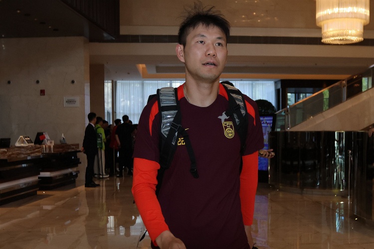 媒體人：如果李源一沒(méi)傷沒(méi)病，他落選名單在邏輯上講不出合理性