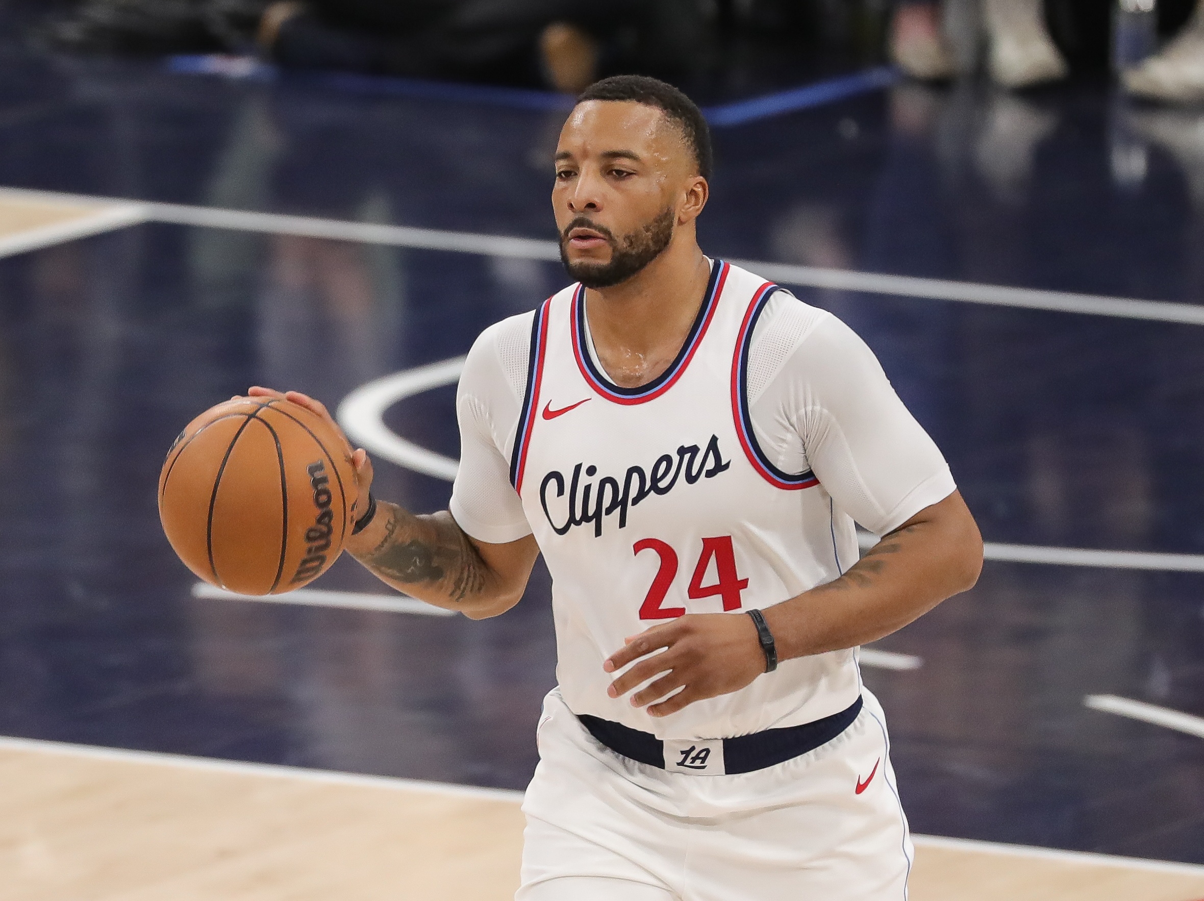  詹姆斯臨時(shí)缺陣！船記直接喊話(huà)NBA官方：讓鮑威爾進(jìn)全明星吧